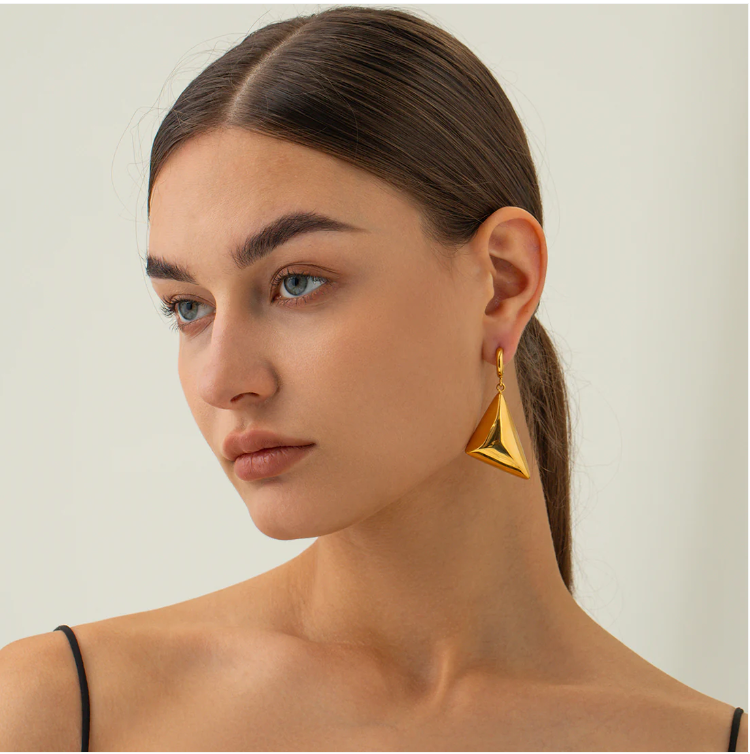 ARETES EGIPCIOS ORO 18 K Laminado
